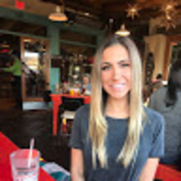 Meet your Posher, Alana - Picture 1 of 1